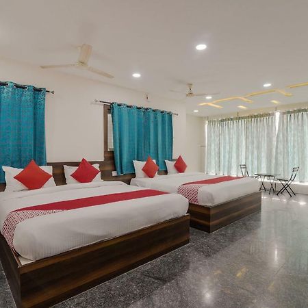 Neema Residency Hotel Anantapur Exterior photo
