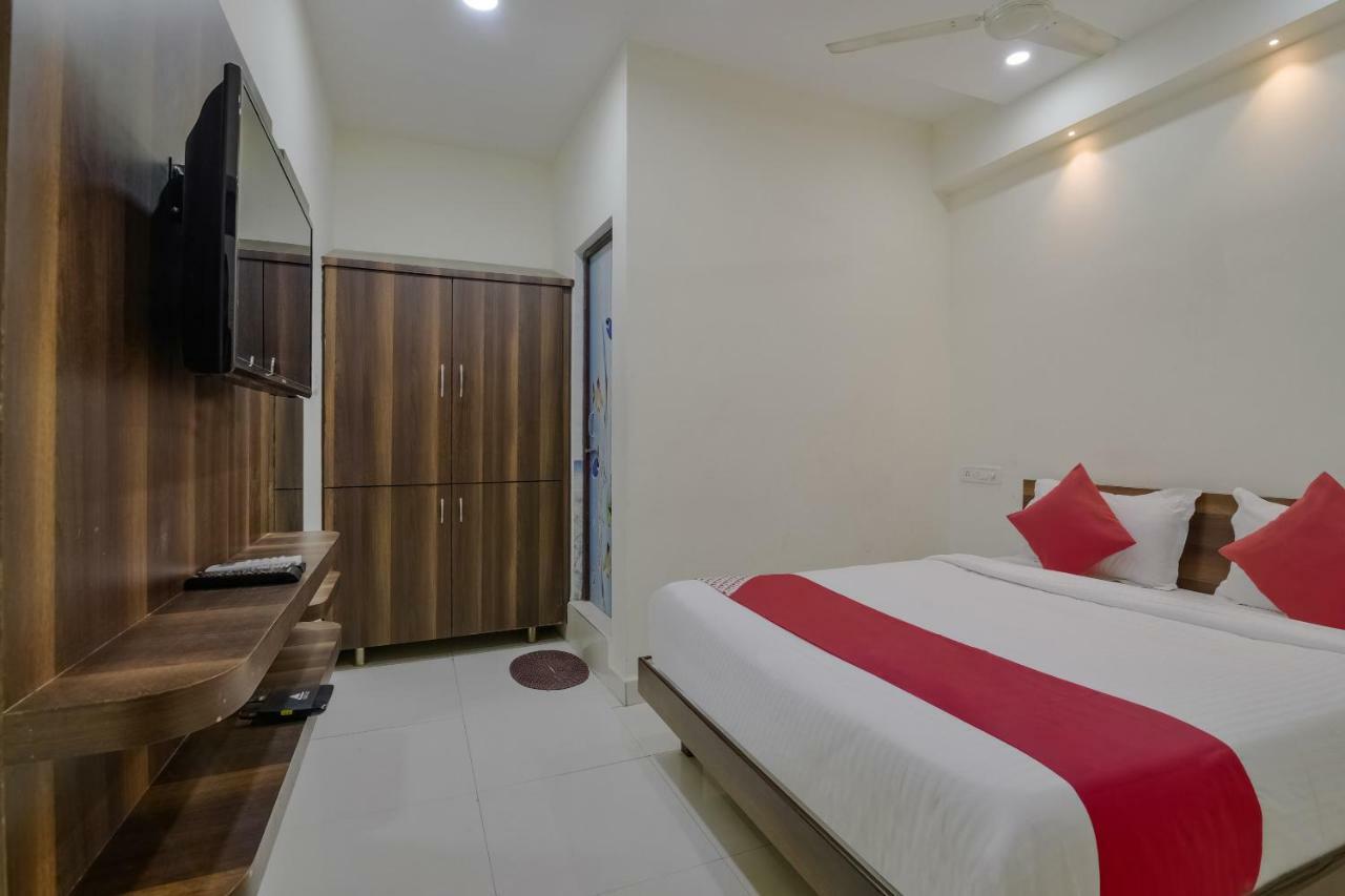 Neema Residency Hotel Anantapur Exterior photo