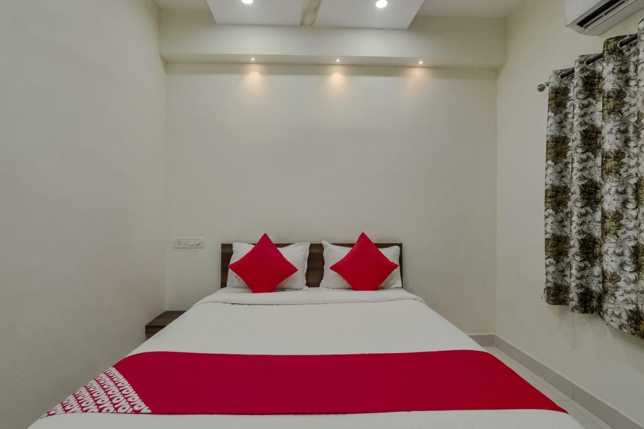 Neema Residency Hotel Anantapur Exterior photo