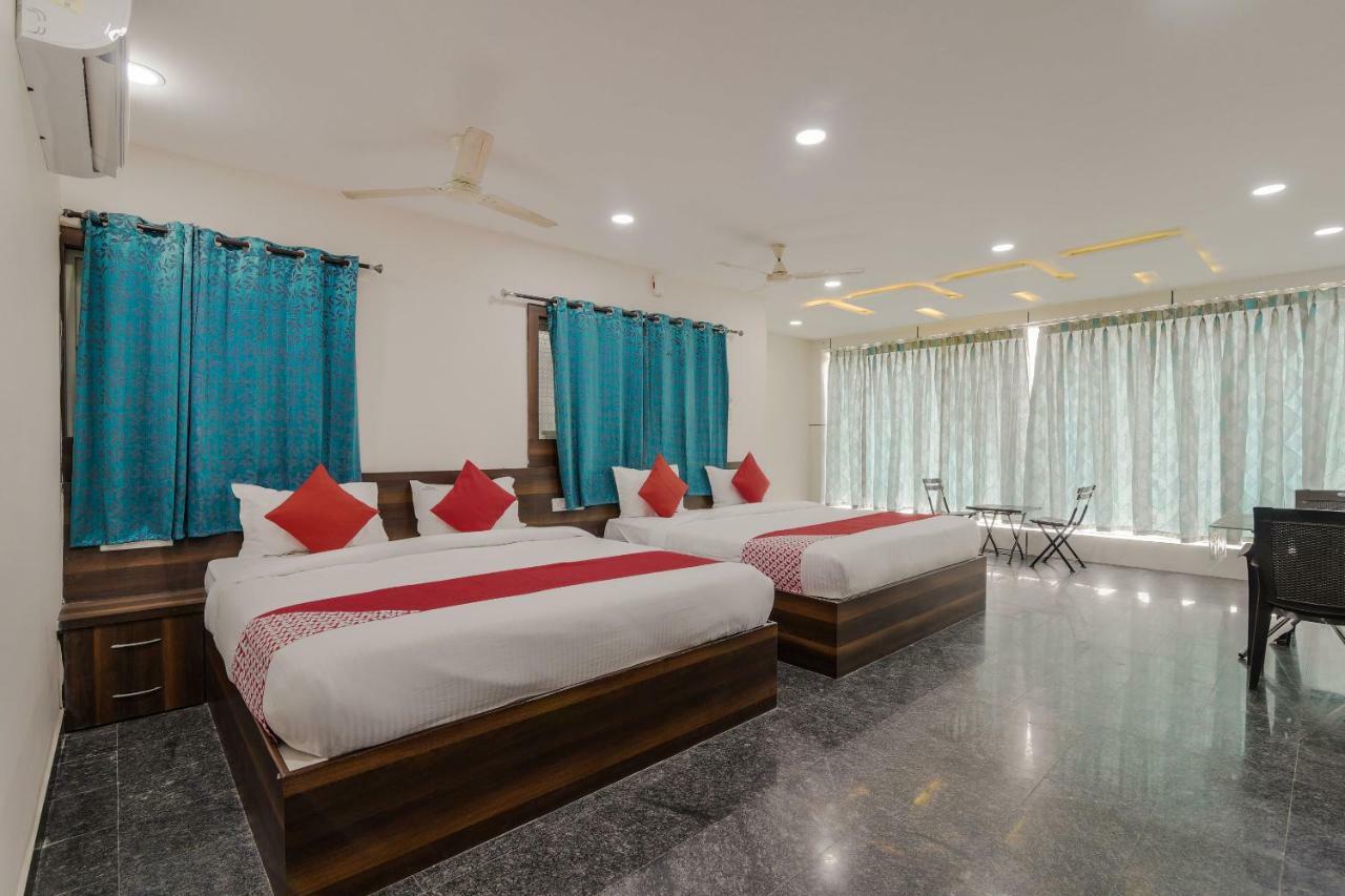 Neema Residency Hotel Anantapur Exterior photo