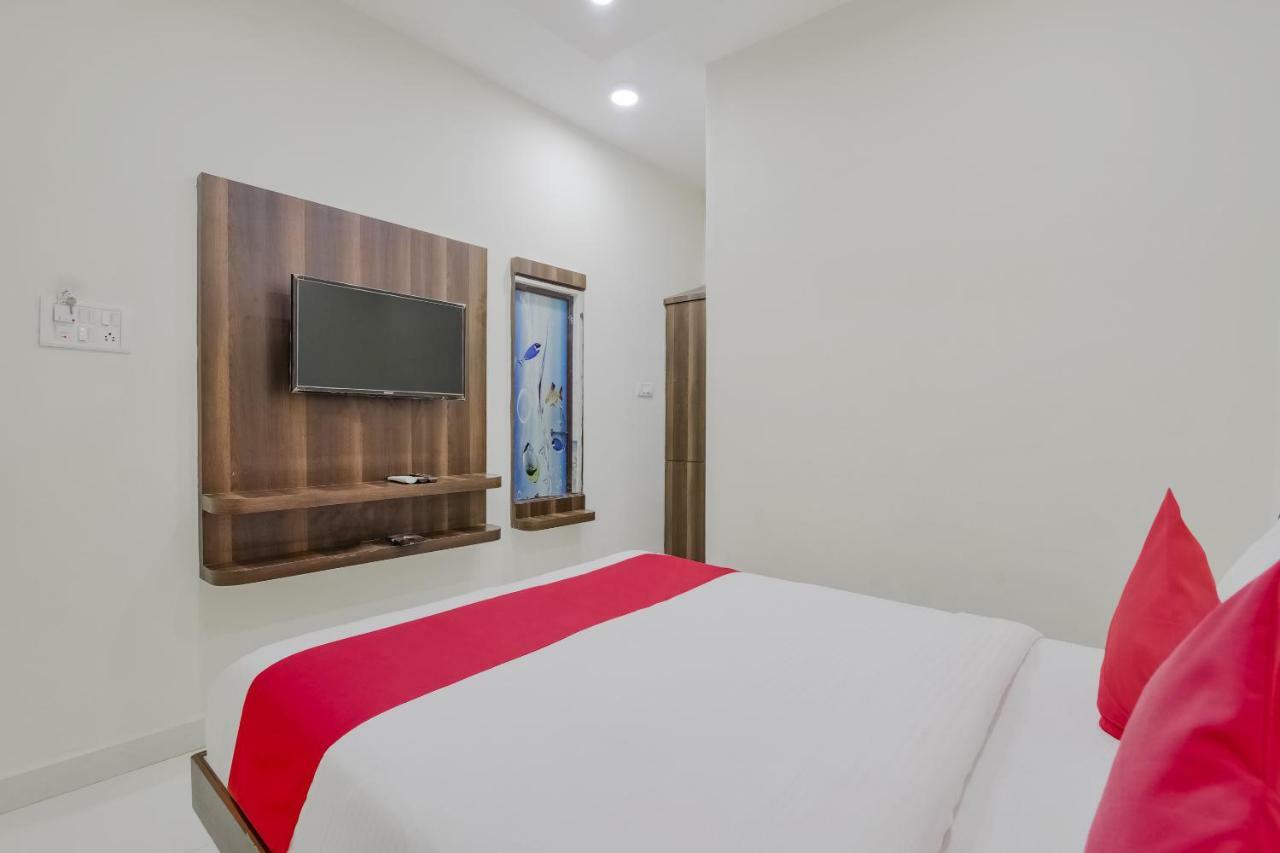 Neema Residency Hotel Anantapur Exterior photo